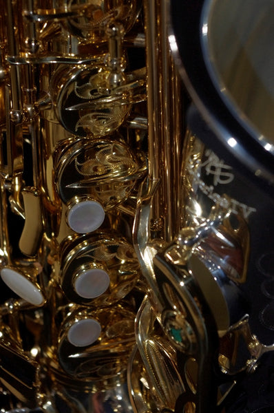 Kenny G 'G-Series IV' Alto Saxophone with Lacquered Body & Keys w/Silver Bell